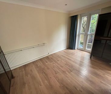 Jubilee Terrace, Chichester - Photo 3