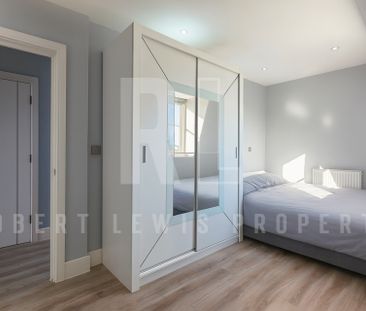 Stylish One-Bedroom Flat in Central – High Barnet EN5 5TT - Photo 5