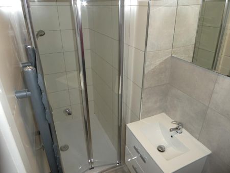 4 bedroom terraced house to rent - Photo 2