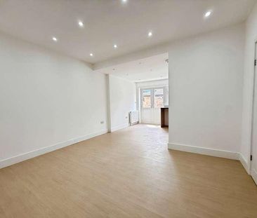Wentworth Road, Southall, UB2 - Photo 2
