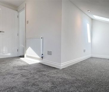 4 bedroom terraced house to rent - Photo 6