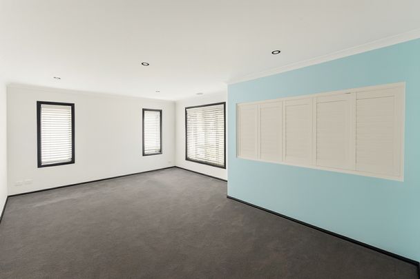 Spacious Family Home in Prime Cranbourne East Location - Photo 1