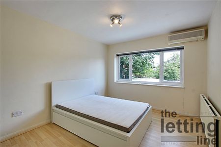 Lancaster Road, Enfield, EN2 0JN - Photo 4