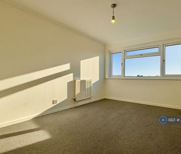 4 bedroom terraced house to rent - Photo 5