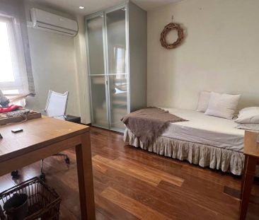 Beautiful modern apartment for long term rental in the center of To... - Photo 1