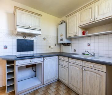 Location Appartement 3 pièces 53m² STE GENEVIEVE DES BOIS 91700 - Photo 2