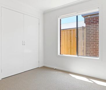 HOME FOR RENT IN THORNHILL PARK - Photo 2