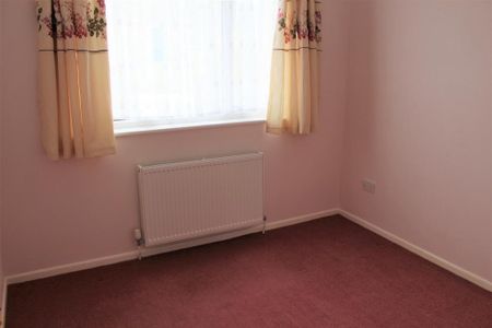 2 bedroom detached bungalow to rent - Photo 5