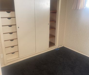 102 Strathmore Avenue, Strathmore Park - Photo 1