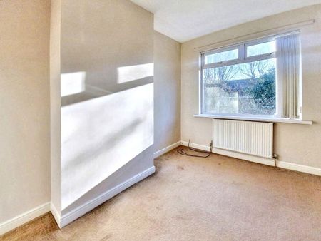 2 bed upper flat to rent in NE3 - Photo 2