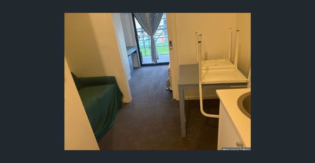 Student studio! Best location! Low price! - Photo 1