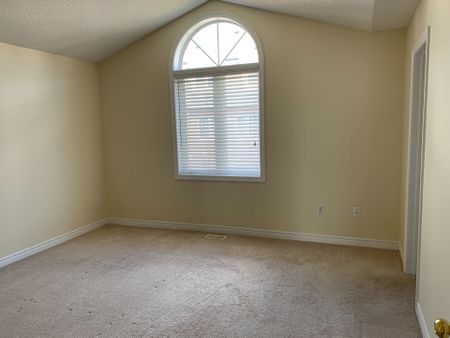 For Lease - 23 Baby Pointe Trail, Brampton, Ontario - Photo 4