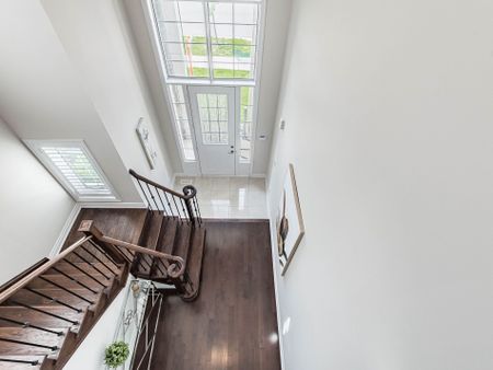 For Lease - 16 Monarch Drive, Halton Hills, Ontario - Photo 5