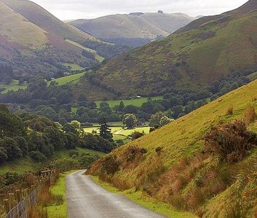 3 bedroom detached house to rent - Photo 2