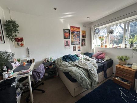 6 bedroom mews to rent - Photo 5