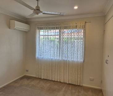 19 Malachite St Keperra | Spacious and Functional - Photo 3