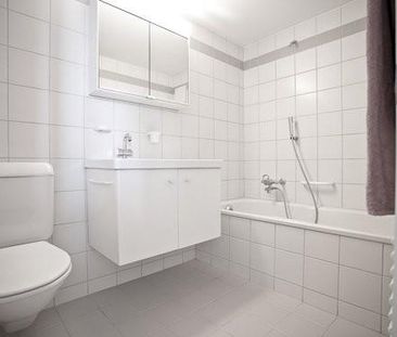 Sonnige 4.5-Zimmerwohnung im Parterre wartet auf Sie! - Foto 2