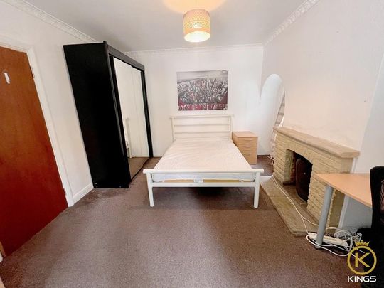 5 bedroom detached house to rent - Photo 1