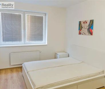 Pronájem bytu 2+kk s parkovacím stáním v uzavřeném dvoře, Plzeň - Fotografie 3