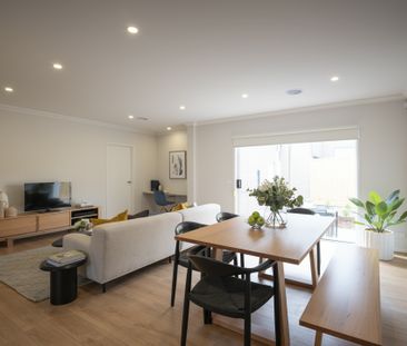 257 Manor Lakes Boulevard, Manor Lakes VIC, Belconnen - Photo 2