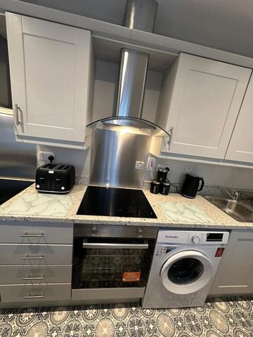 Room 5, 95 Enfield St, Belfast, BT13 3DJ - Photo 5