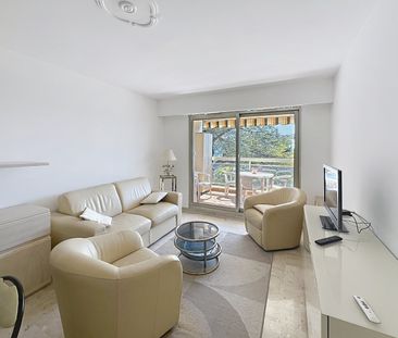 Location Appartement 2 pièces 49m² NICE 06100 - Photo 2