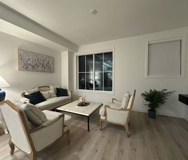 Spacious New 4 Bedrooms AC Townhome for Rent - Photo 4