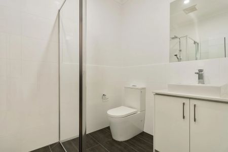 Unit 2/115 Landells Road, - Photo 5