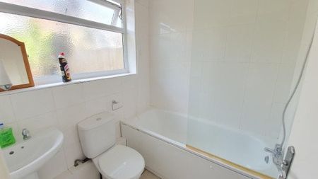 Douglas Road, Horfield, Bristol - Photo 4