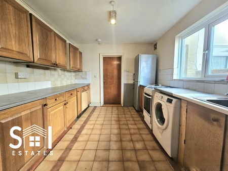 5 bedroom terraced house to rent - Photo 2