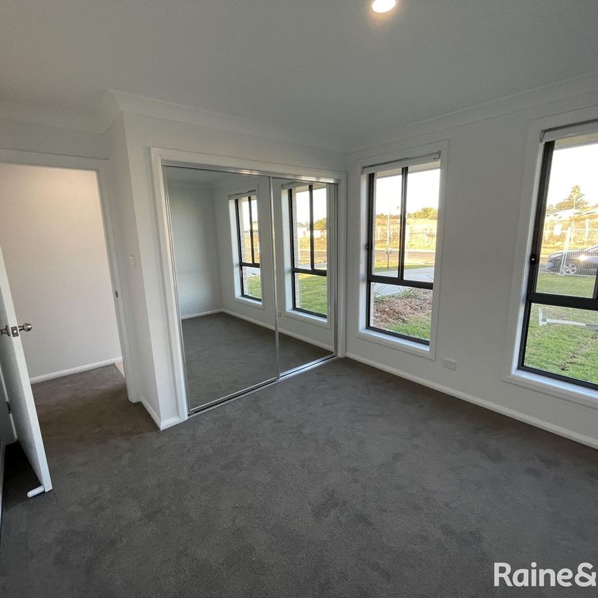 1/36 Rodgers Road, West Tamworth, NSW 2340 - Photo 1