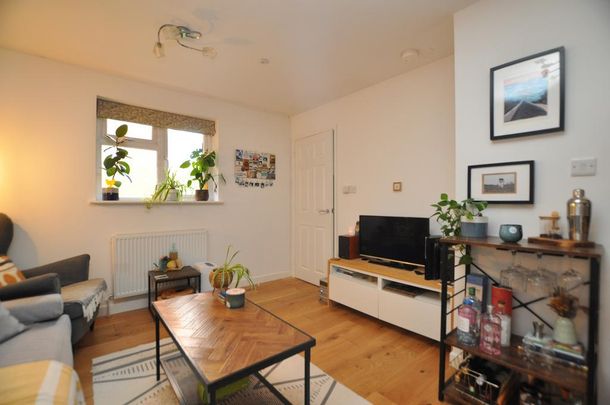 1 bedroom bungalow to rent - Photo 1