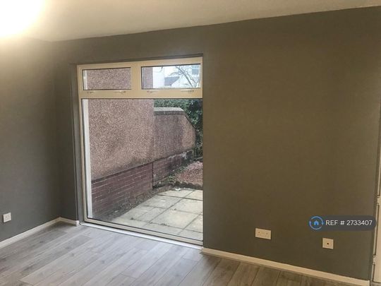 3 bedroom end of terrace house to rent - Photo 1