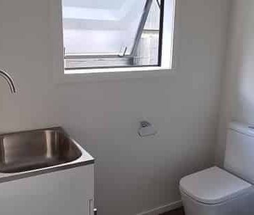 One Bedroom Flatlet Quiet and Convenient Area - Photo 3