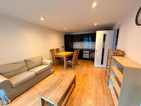 2 bedroom apartment to rent - Photo 4