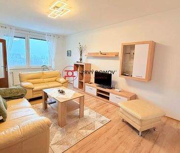 Na dlhodobý prenájom 3-izbový byt (74,99m2) s lodžiou na Družbe. - Photo 1
