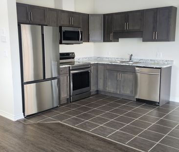 For Lease - 4 Sycamore Street, Welland, Ontario - Photo 4