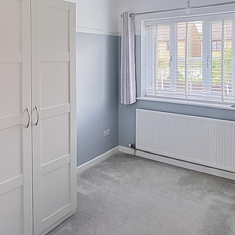 5 bedroom detached house to rent - Photo 1