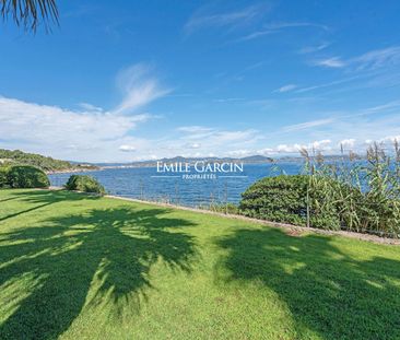 Villa pieds dans l'eau à la location - Saint-Tropez - Vue mer panor... - Photo 6