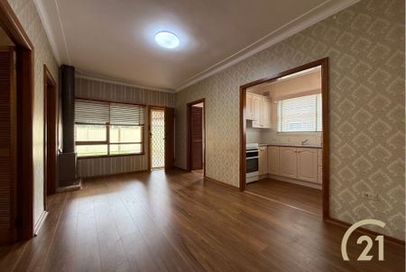 5 Bedroom Family Home in a Prime Location&excl; - Photo 2