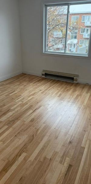 Métro Langelier, à louer, 41/2, - Photo 1