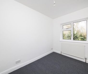 3 bedroom House To Let - Photo 6