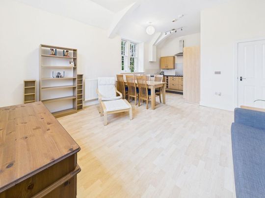 1 bedroom flat to rent - Photo 1