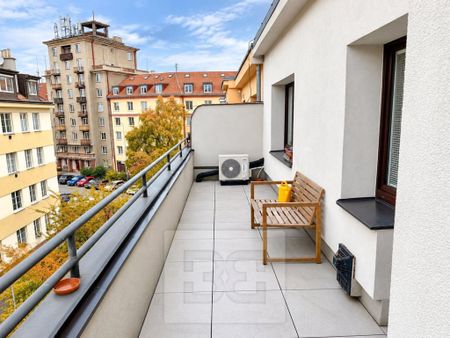 Pronájem bytu 1+kk 44 m2 - Fotografie 5