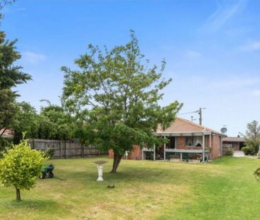 THREE BEDROOM PLUS STUDY HOME - Photo 2