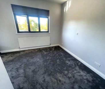 Fairmead Crescent, Edgware, HA8 - Photo 3