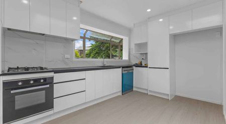 Perfect Looking! - Photo 5