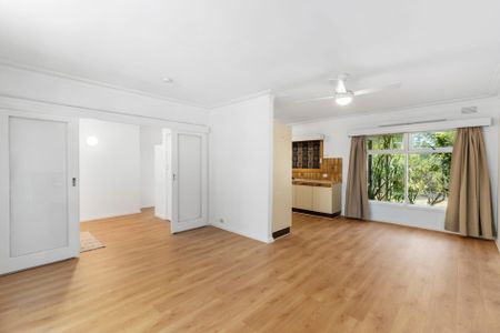 Nunawading - Photo 2