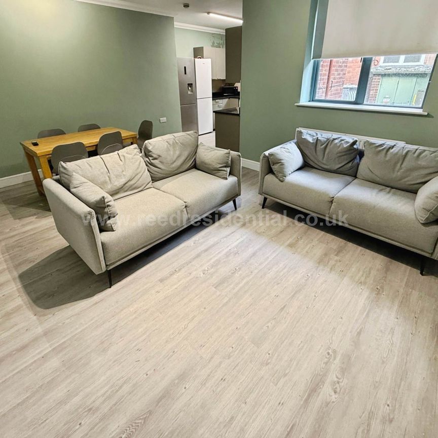 Arthur Ave - Photo 1