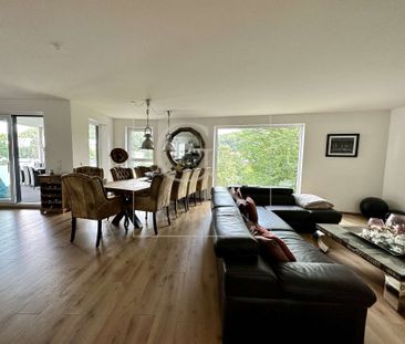 Panoramablick ins Grüne! 3-Zimmer Traumwohnung zur Miete - Photo 4